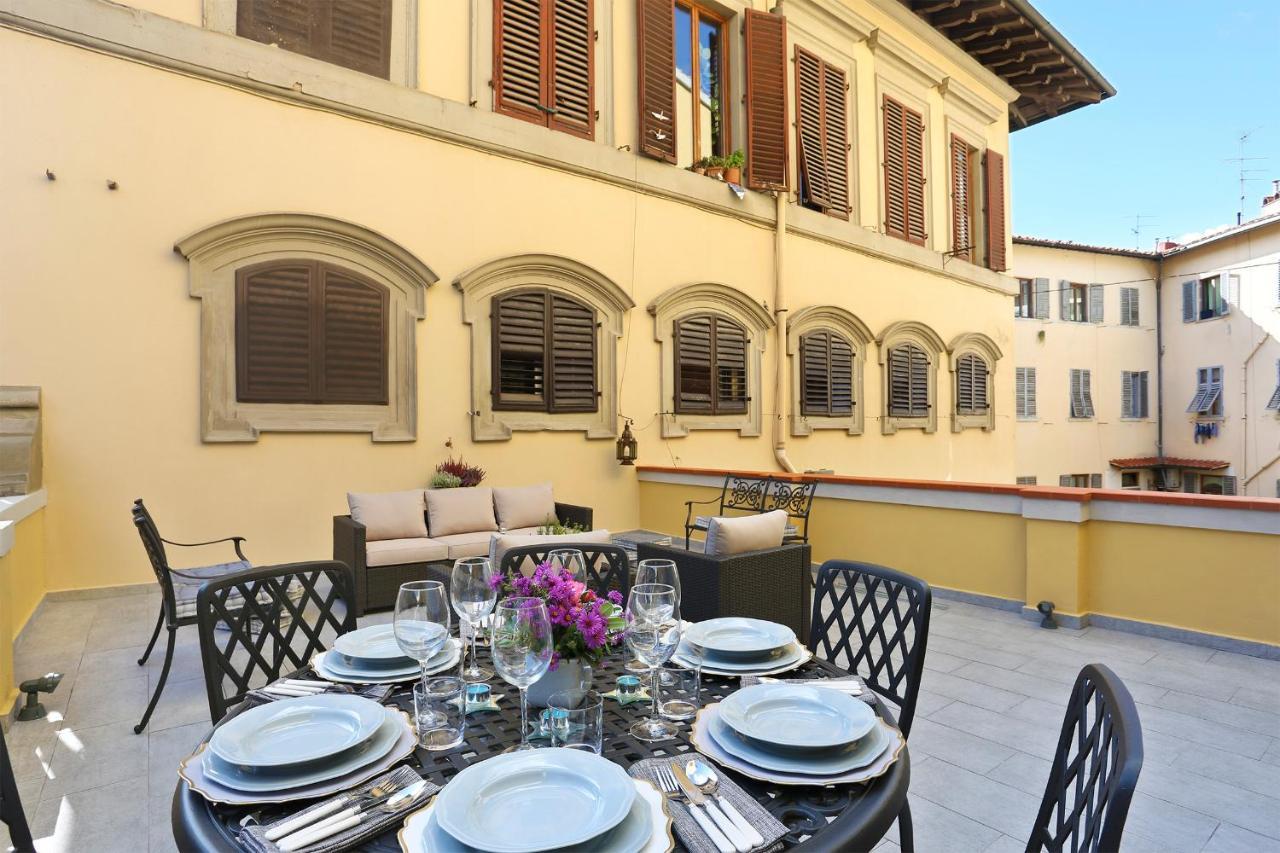 Design Apartment In The Heart Of Florence - Hosted By Sweetstay Exterior foto